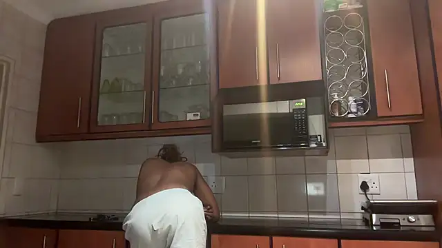 Cianda24 online show from April 3, 2026, 8:29 pm