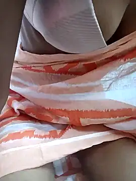 Snapshot of riyaroy9999 chatting on November 2, 2025, 6:05 am riyaroy9999 online show from November 2, 2025, 6:05 am