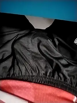 Snapshot of Thanhk77777 chatting on November 9, 2025, 8:34 am Thanhk77777 online show from November 9, 2025, 8:34 am