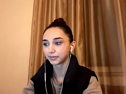 LinaMour online show from October 3, 2025, 10:07 pm