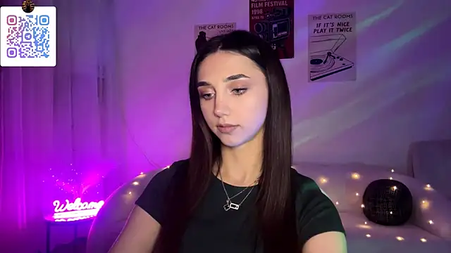 LinaMour online show from March 22, 2026, 10:24 pm