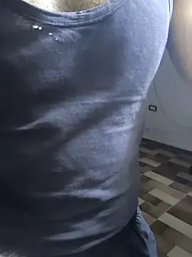 yazinyazin1 online show from November 9, 2025, 6:06 pm