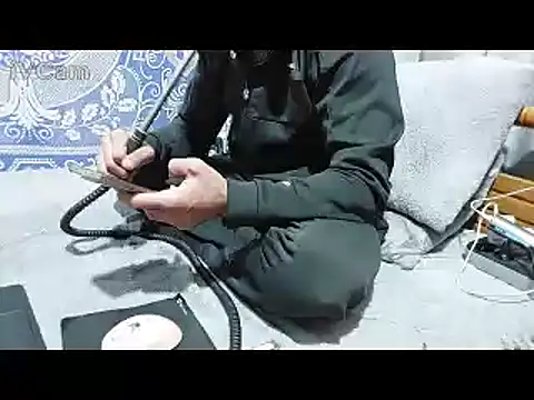 yazinyazin1 online show from February 17, 2026, 4:13 pm