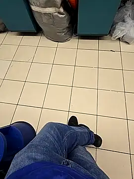 Snapshot of sisman31 chatting on September 14, 2025, 1:05 am sisman31 online show from September 14, 2025, 1:05 am