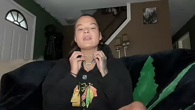 Trippie hippies1313 online show from October 8, 2025, 1:31 pm