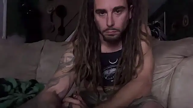 Trippie hippies1313 online show from November 8, 2025, 4:01 am