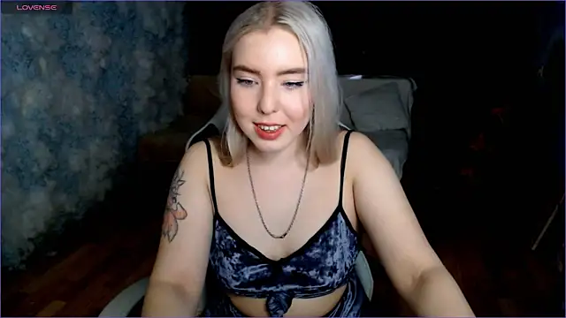 Sophia Heartfilia online show from September 20, 2025, 4:13 am