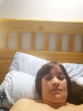 isabella931054 online show from September 16, 2025, 2:34 am