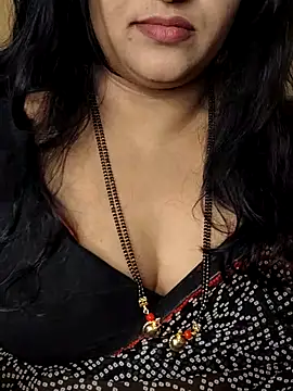 Snapshot of Angel0731 chatting on December 23, 2025, 10:35 am Angel0731 online show from December 23, 2025, 10:35 am