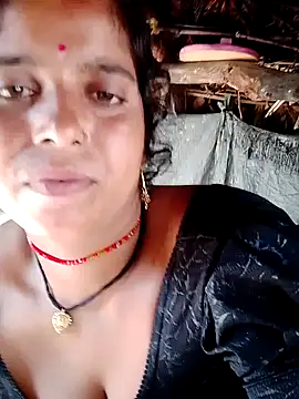 Manvi tyagi online show from September 10, 2025, 5:40 am