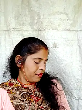 Manvi tyagi online show from September 13, 2025, 5:51 am