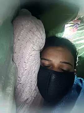 Manvi tyagi online show from October 6, 2025, 11:57 pm