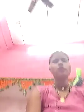 Manvi tyagi online show from October 28, 2025, 3:14 pm