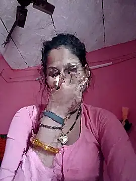 Manvi tyagi online show from October 31, 2025, 4:02 am