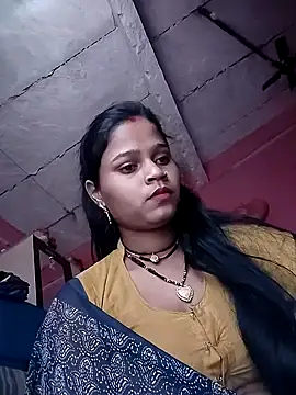 Manvi tyagi online show from November 3, 2025, 5:52 am