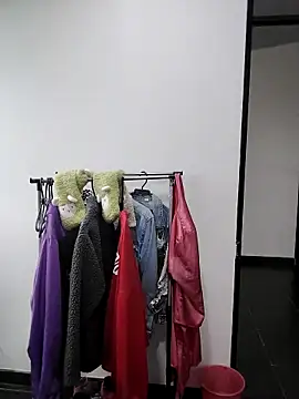 Eva Clark01 online show from October 4, 2025, 11:08 am