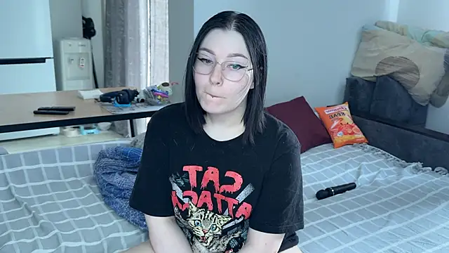 MargarettRose online show from February 20, 2026, 6:26 am