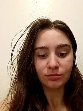 freakylittlebitch69 online show from October 4, 2025, 3:32 pm