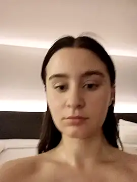 freakylittlebitch69 online show from November 8, 2025, 1:00 pm