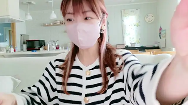 SUZU 1201 online show from May 22, 2026, 12:29 am