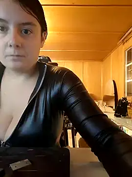 YoungLiisaxx online show from September 24, 2025, 6:11 pm