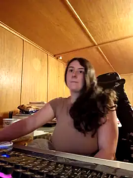 Snapshot of YoungLiisaxx chatting on March 15, 2026, 9:32 pm YoungLiisaxx online show from March 15, 2026, 9:32 pm