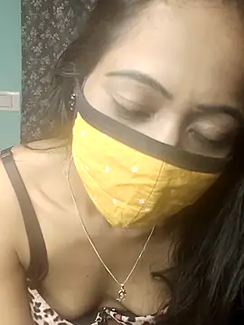 Snapshot of sweet-lily2 chatting on September 13, 2025, 8:14 am sweet-lily2 online show from September 13, 2025, 8:14 am