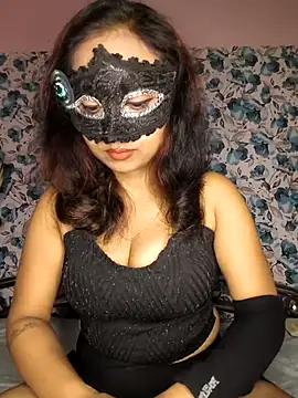 Snapshot of yours_sugar_babe chatting on May 9, 2026, 10:42 am yours sugar babe online show from May 9, 2026, 10:42 am