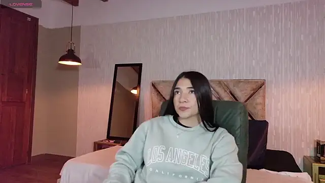 Snapshot of Aurora_jones11 chatting on October 9, 2025, 4:10 am Aurora jones11 online show from October 9, 2025, 4:10 am