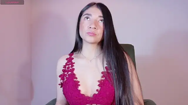 Snapshot of Aurora_jones11 chatting on October 24, 2025, 2:41 am Aurora jones11 online show from October 24, 2025, 2:41 am