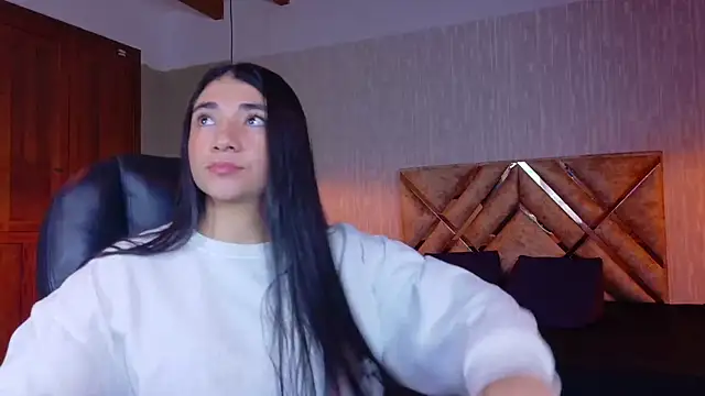 Snapshot of Aurora_jones11 chatting on November 5, 2025, 3:50 am Aurora jones11 online show from November 5, 2025, 3:50 am