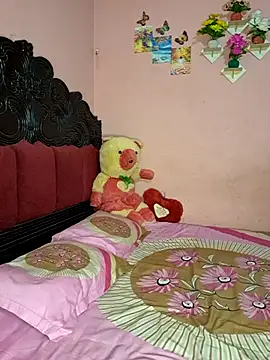 Snapshot of ariya-03 chatting on April 24, 2026, 8:44 pm ariya-03 online show from April 24, 2026, 8:44 pm