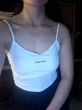 LazdyLy online show from October 20, 2025, 1:33 pm