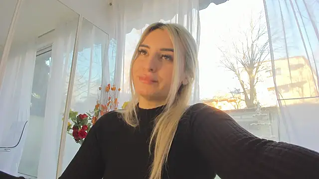 Ella Vee online show from March 10, 2026, 5:56 am