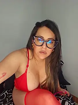 Nicoleefaith  online show from September 20, 2025, 1:23 pm