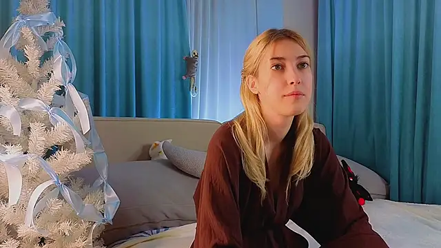 AngelicRice online show from December 20, 2025, 11:17 am