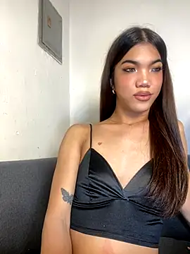 CassieSommereux online show from October 10, 2025, 5:56 pm