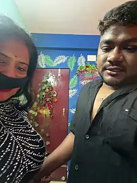 Snapshot of V-Hot-Sweti chatting on July 26, 2026, 7:43 pm V-Hot-Sweti online show from July 26, 2026, 7:43 pm