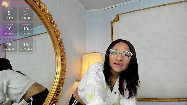 Manelyk evanss  online show from November 25, 2025, 11:10 am