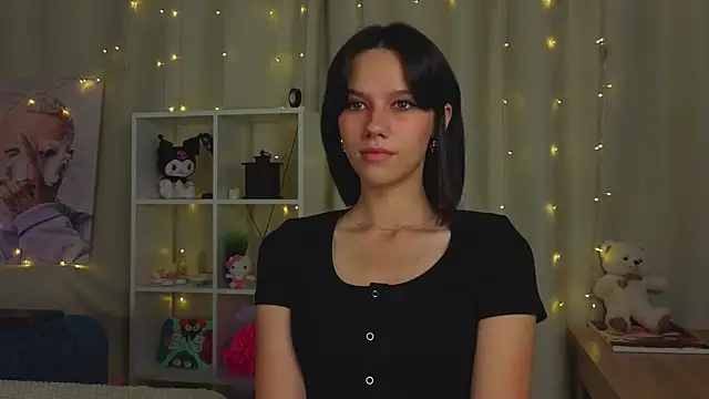MyeshaTress online show from September 18, 2025, 3:08 am