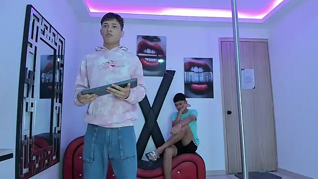 GRETTY BOYS online show from November 13, 2025, 7:18 am