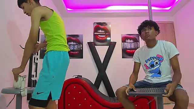 LONDON BOYS1 online show from September 16, 2025, 7:20 am