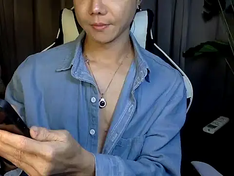 Zzchu online show from September 13, 2025, 5:57 pm