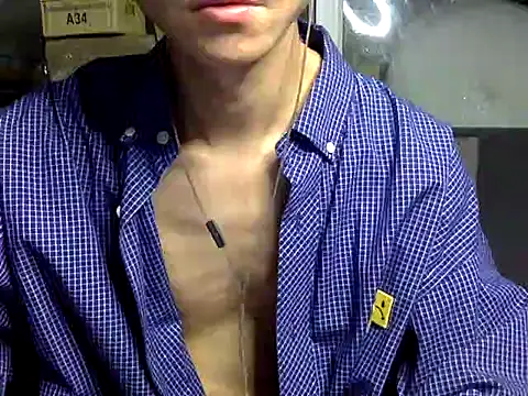 Zzchu online show from September 19, 2025, 6:08 pm