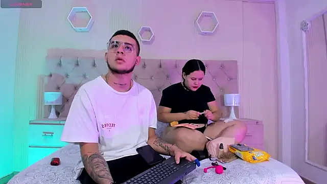 AresAndGabby online show from October 6, 2025, 12:57 pm