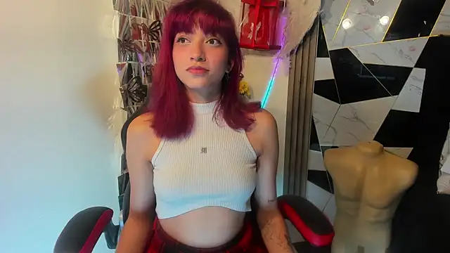 Snapshot of sophia_arevalo chatting on May 15, 2026, 2:18 am sophia arevalo online show from May 15, 2026, 2:18 am