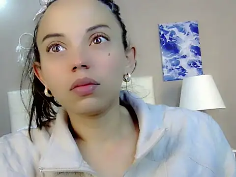 Perla vonrose online show from September 18, 2025, 12:29 pm