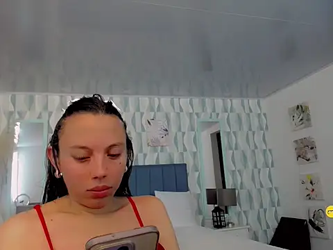 Perla vonrose online show from September 23, 2025, 12:08 pm