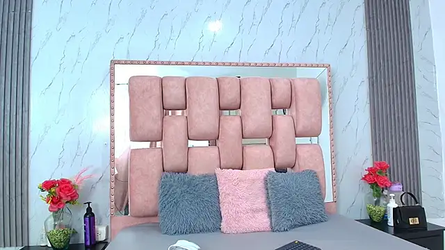 SofiaSommers online show from October 7, 2025, 7:11 pm