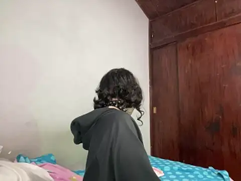 sukubo   online show from November 29, 2025, 4:59 am